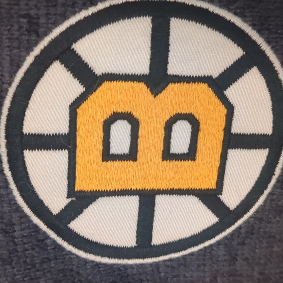 CCM* size L (unisex) sweater cross neck Boston Bruins elbow patch button front - Picture 6 of 13